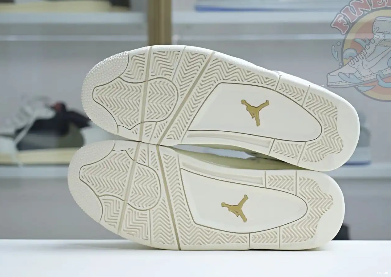 4 Jordan Air 0327